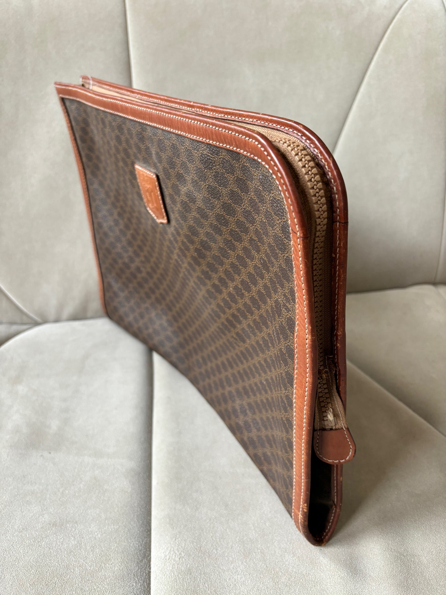 CÉLINE Pochette Vintage