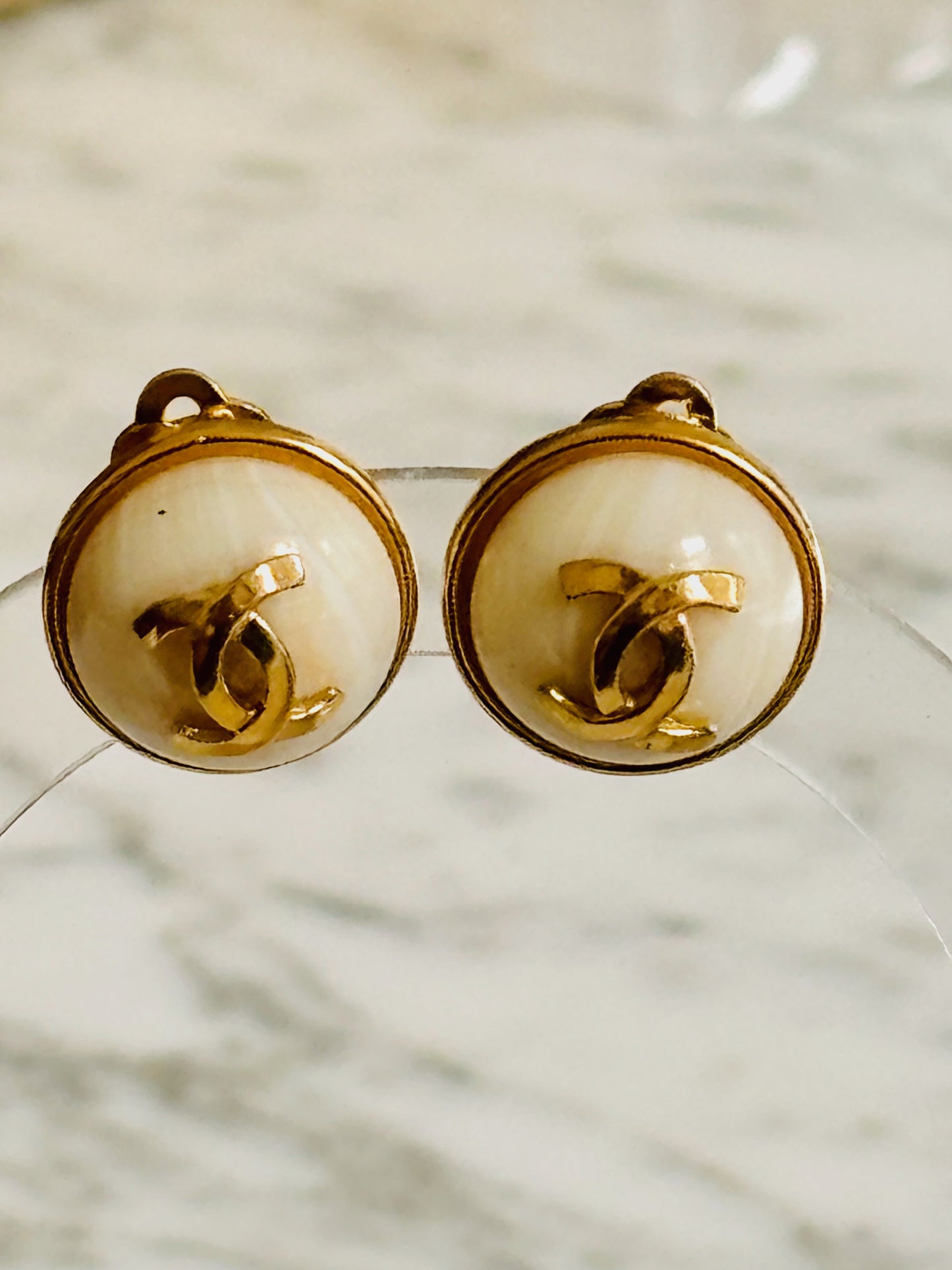 CHANEL Boucles d'oreilles circa 90