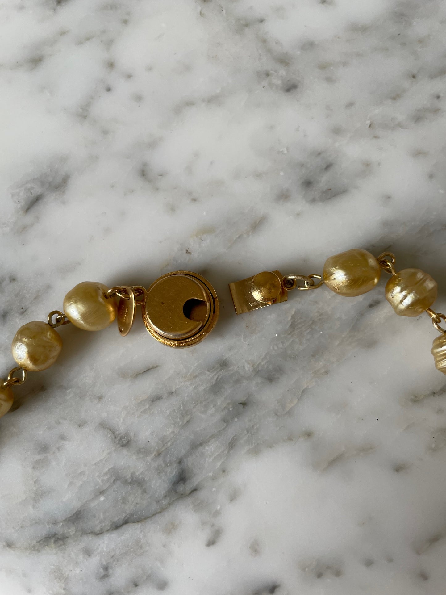 CHANEL Sautoir 1985