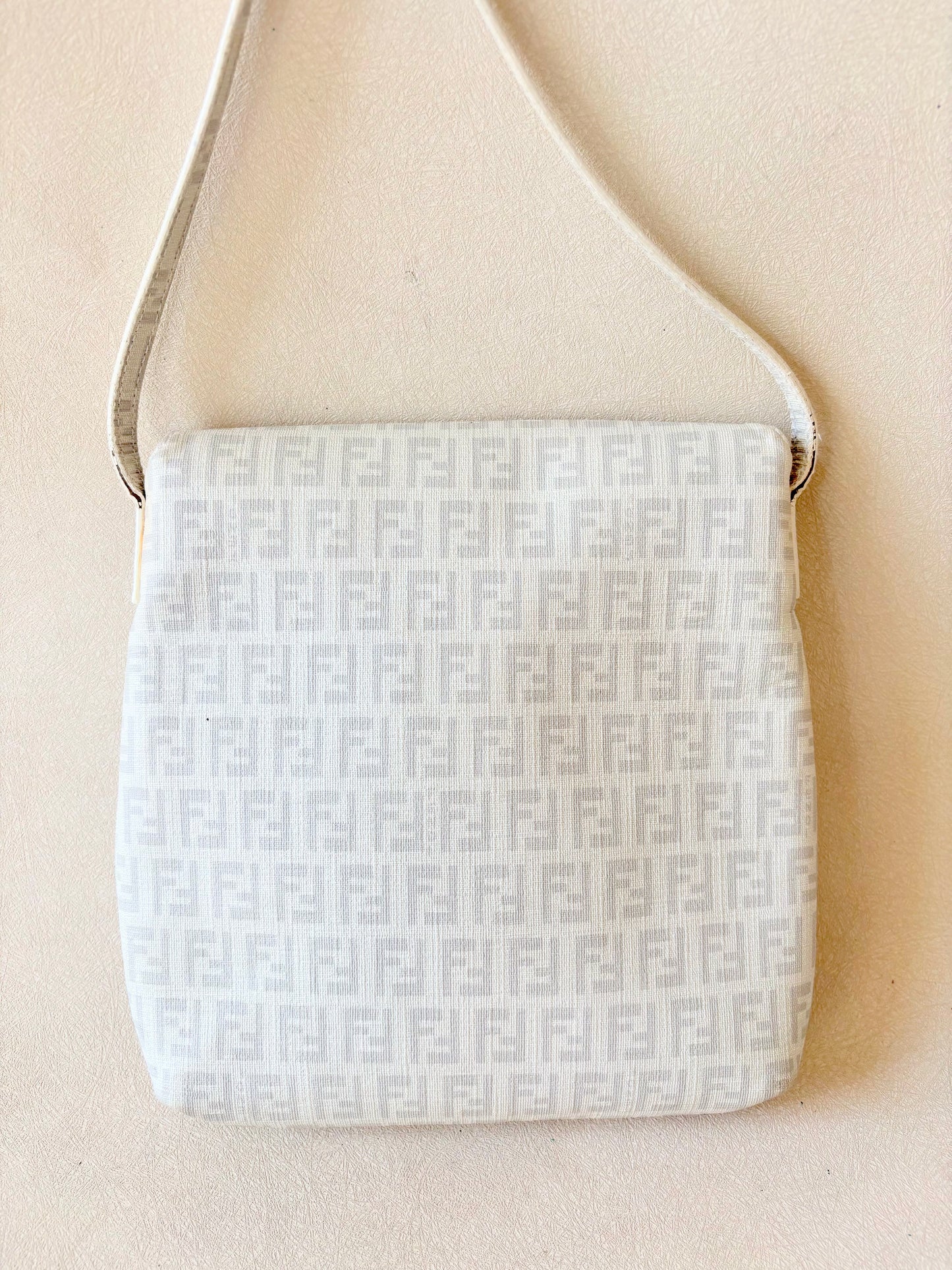 FENDI Sac Besace Mamma