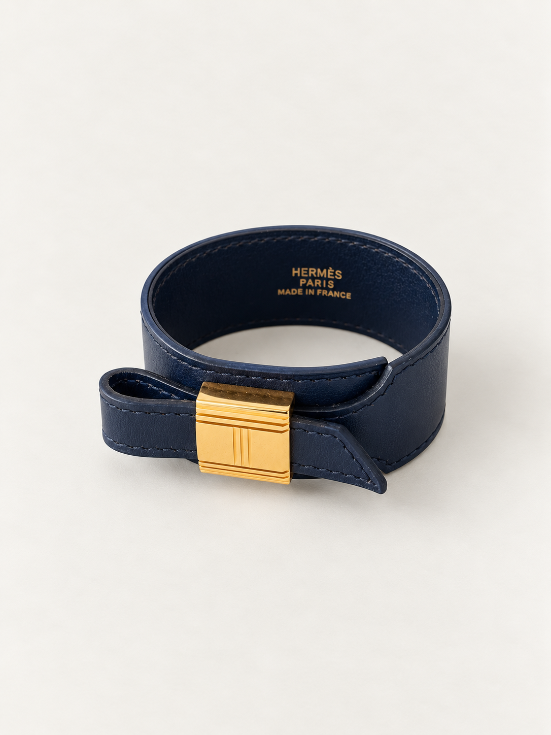 HERMÈS Bracelet Artémis