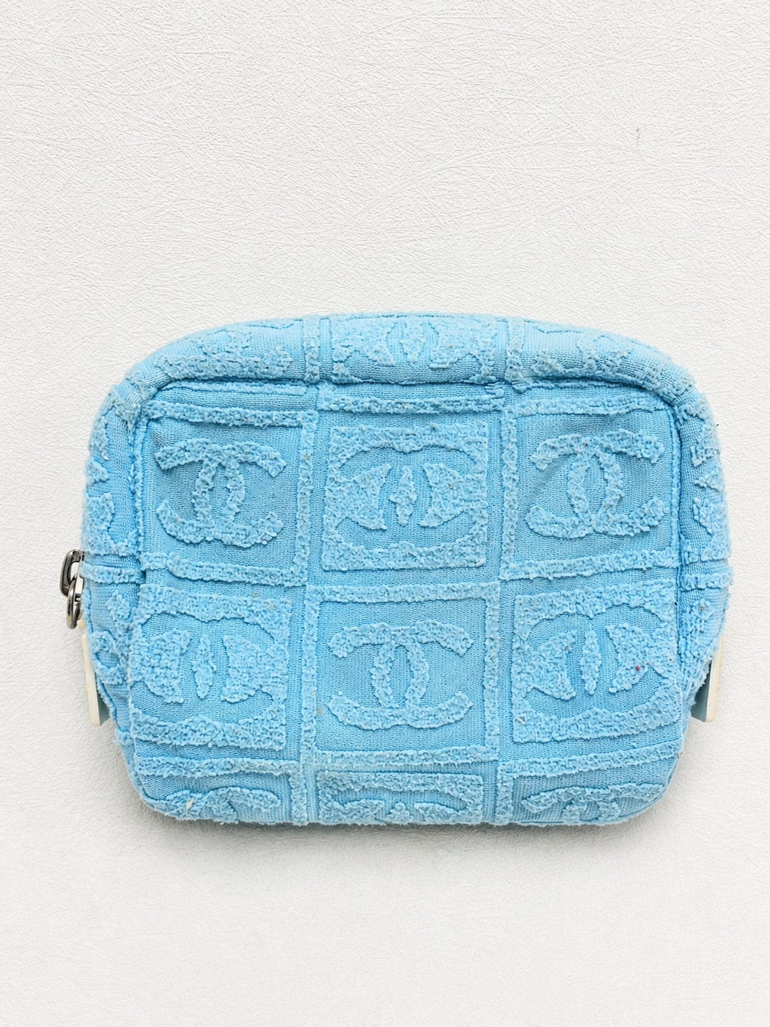 CHANEL Trousse Eponge