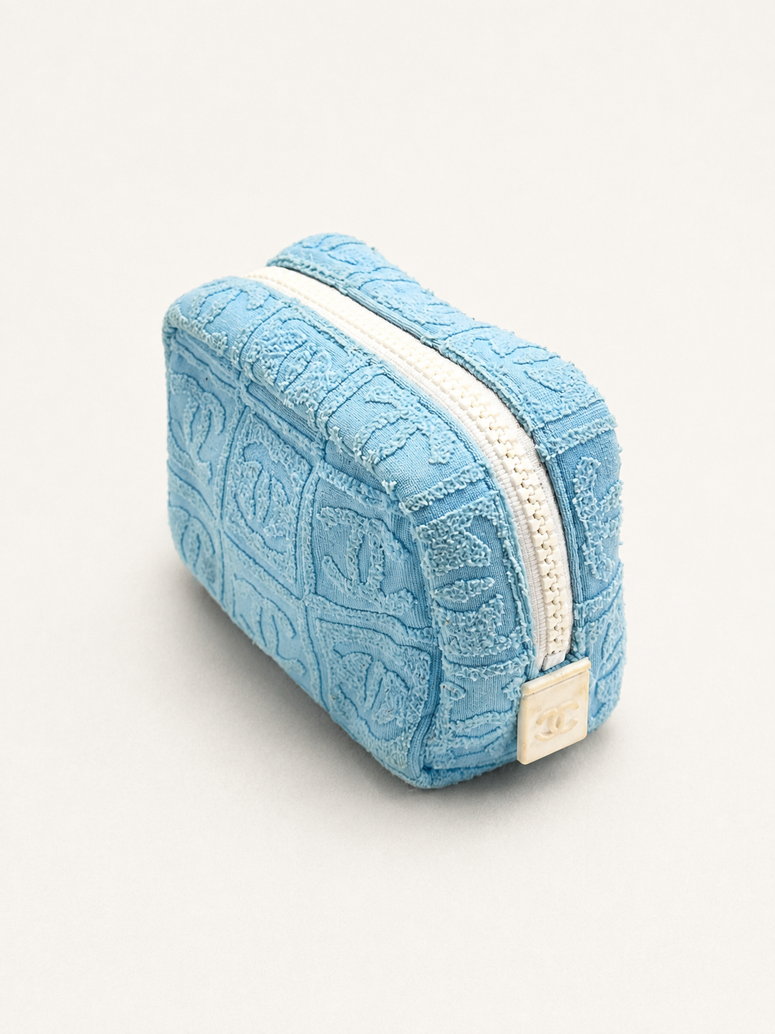 CHANEL Trousse Eponge