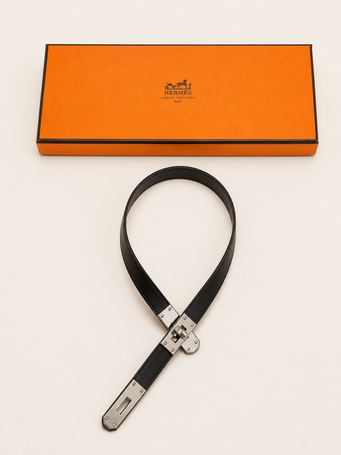 HERMÈS Collier Kelly