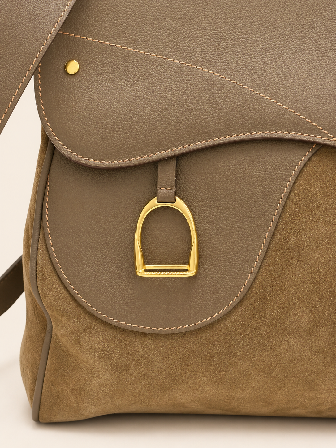 GUCCI Sac à dos Saddle