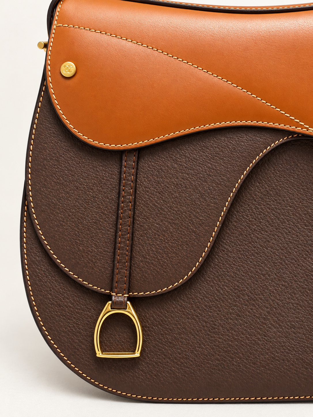 GUCCI Sac Saddle MM