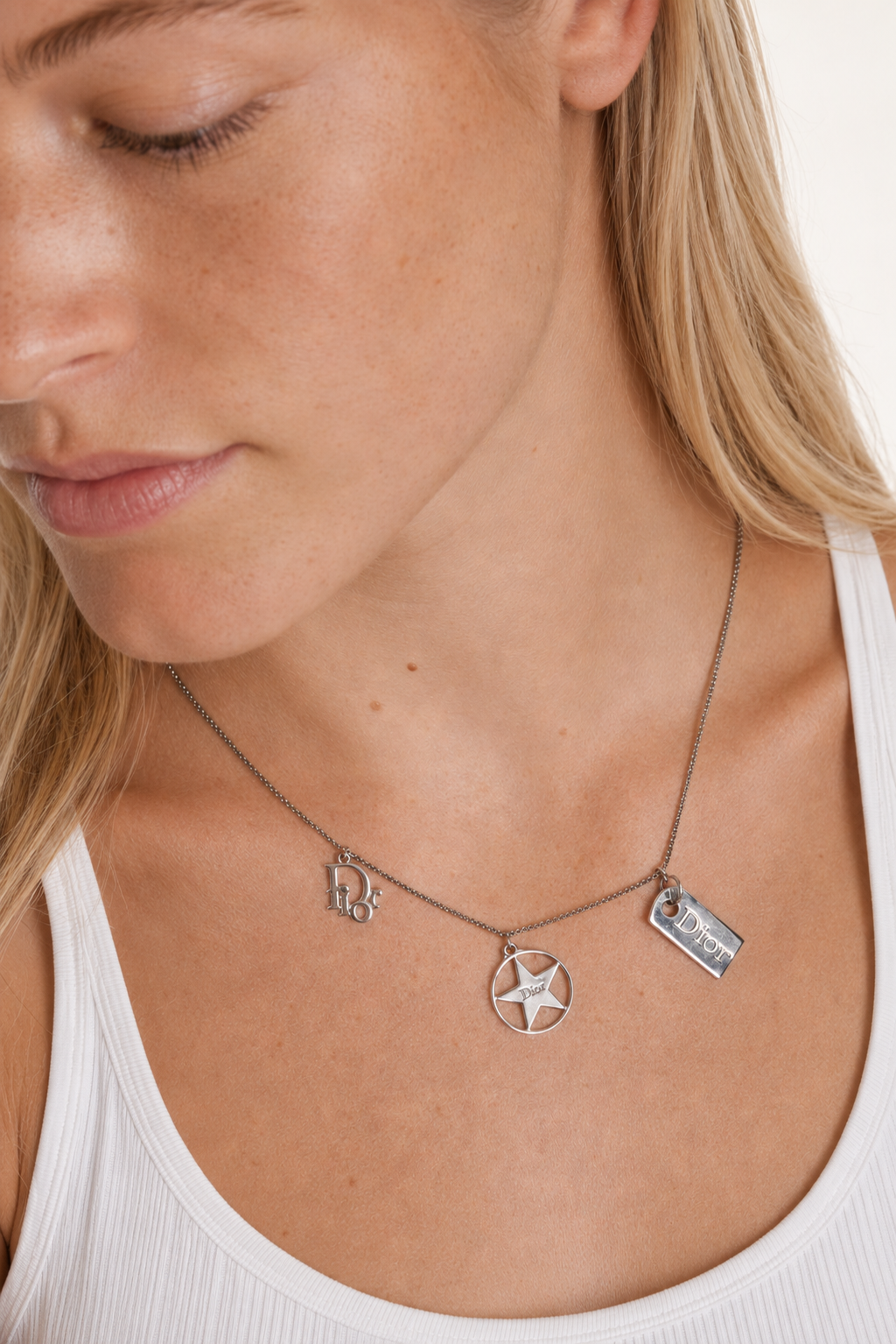 DIOR Collier Logo Charms