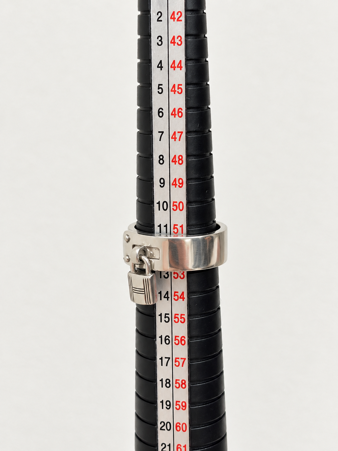 HERMÈS Bague Kelly Cadenas Argent