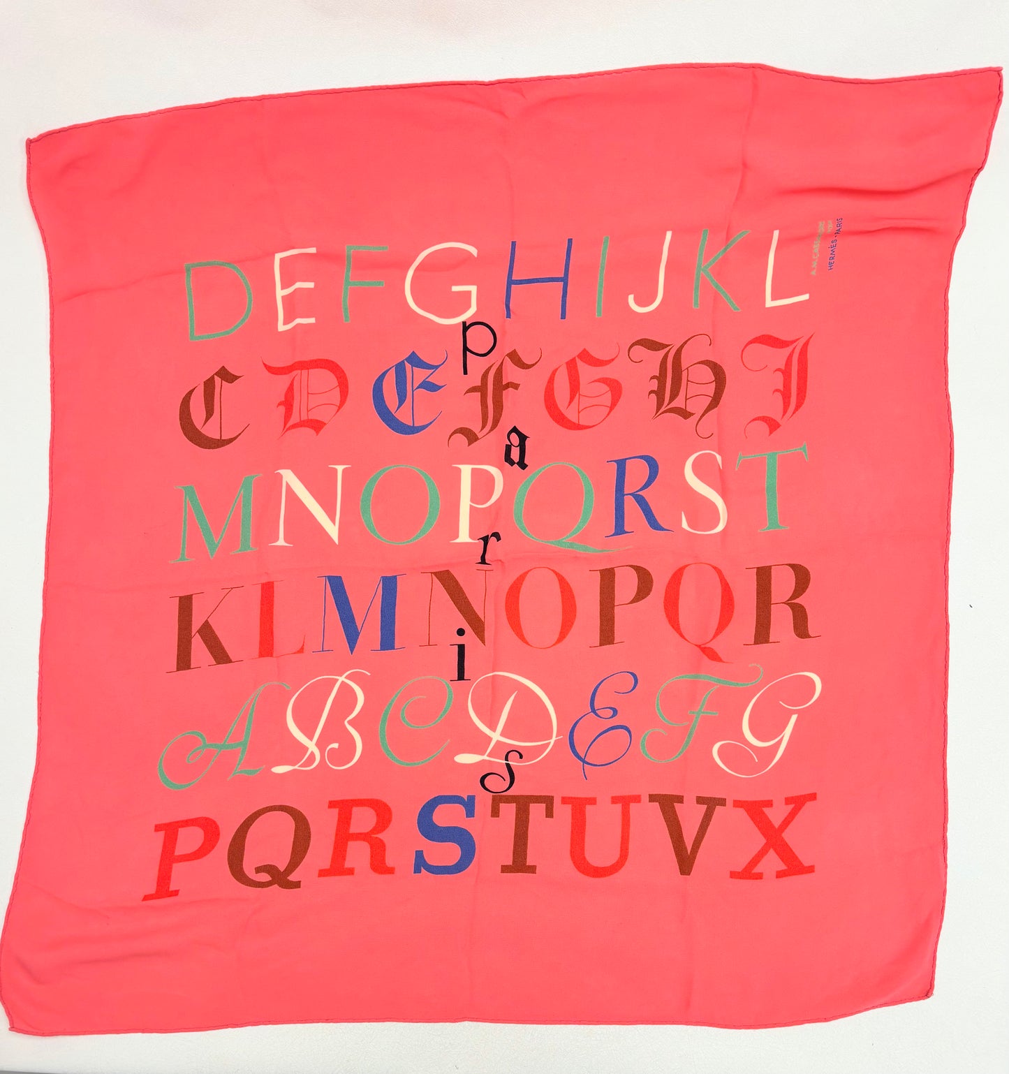 HERMÈS Square Scarf
