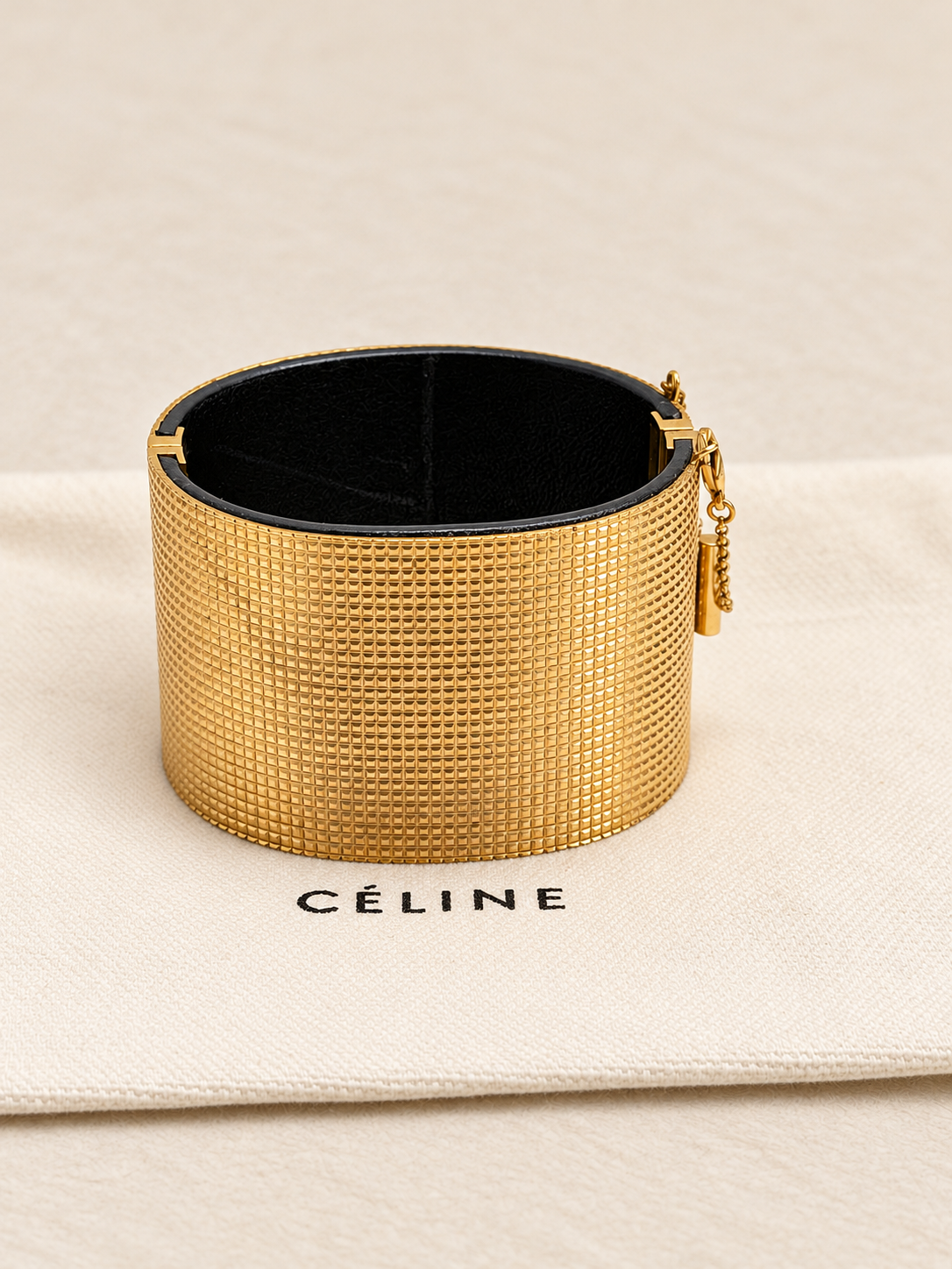CÉLINE Manchette Minimaliste