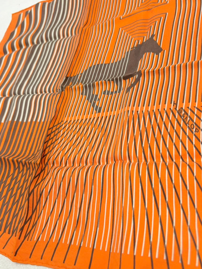 HERMÈS Carré H au Galop