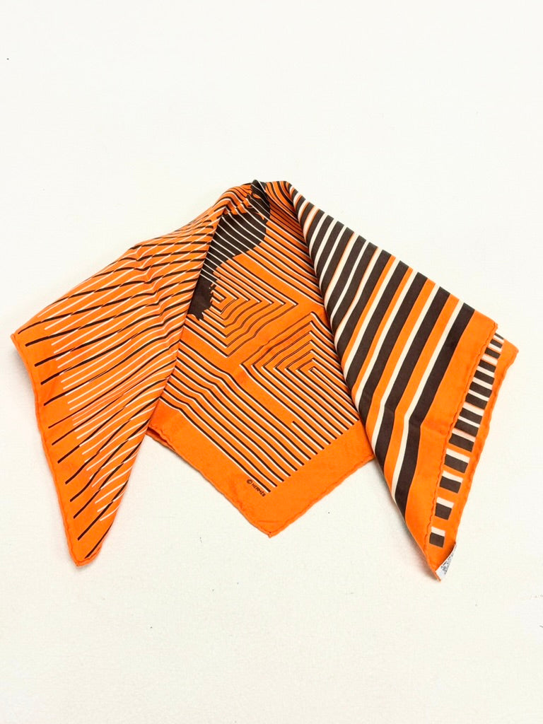 HERMÈS Carré H au Galop