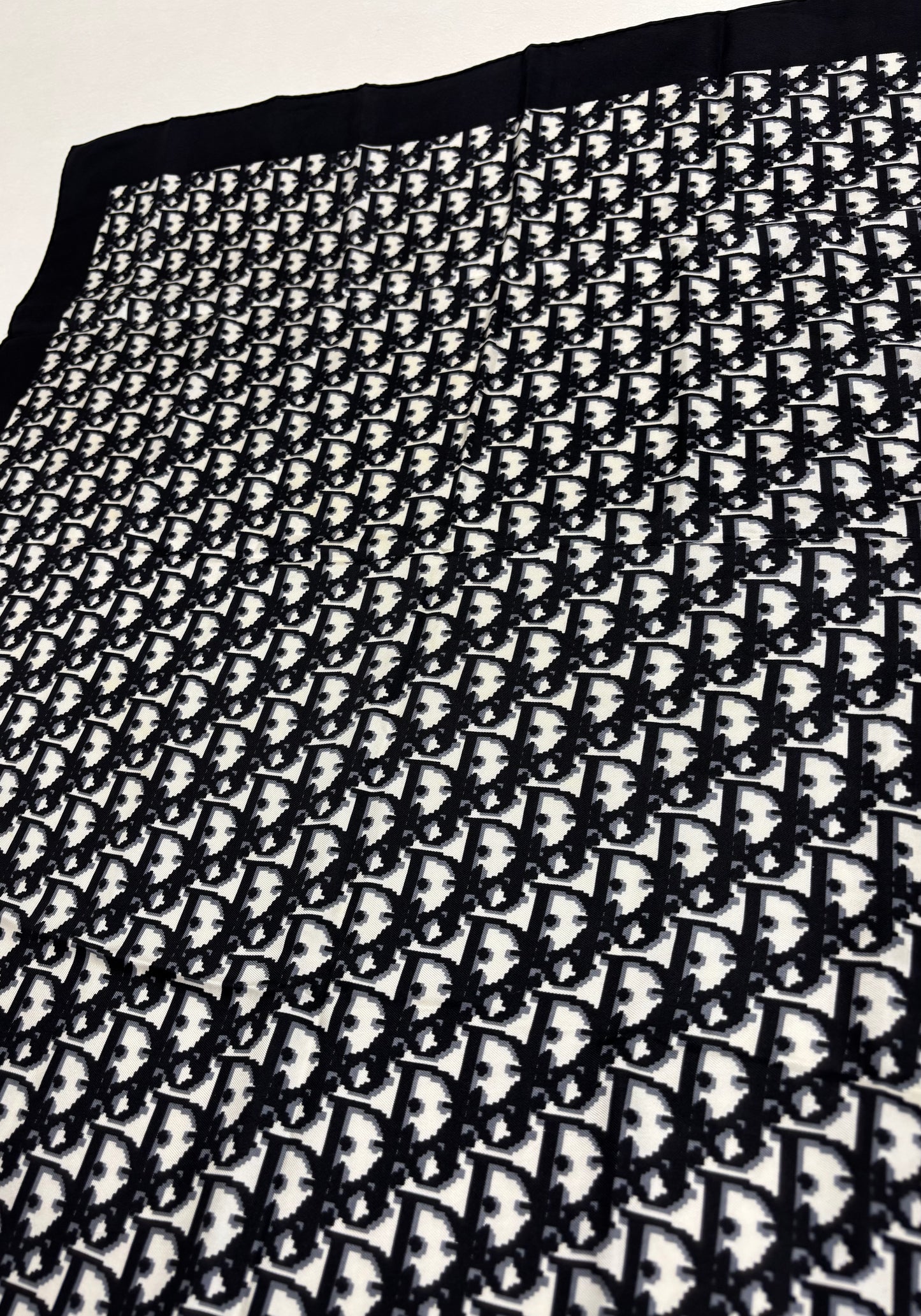 DIOR Foulard Carré Oblique en soie