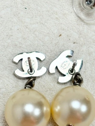 CHANEL Boucles d'oreilles