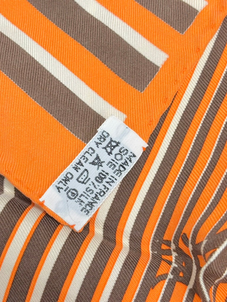 HERMÈS Carré H au Galop