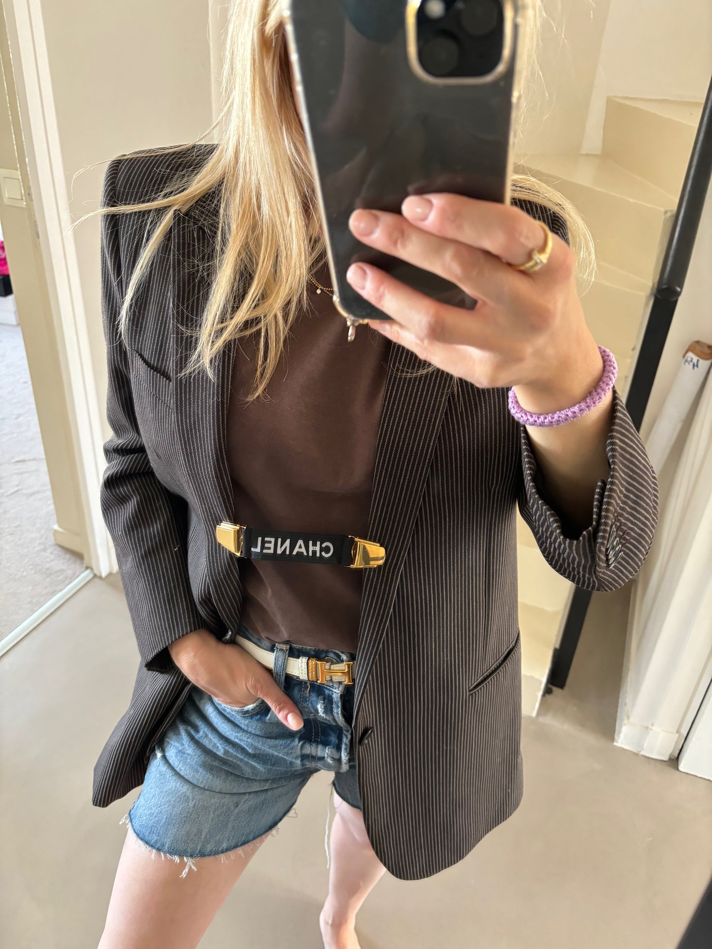 CHANEL Pince de veste