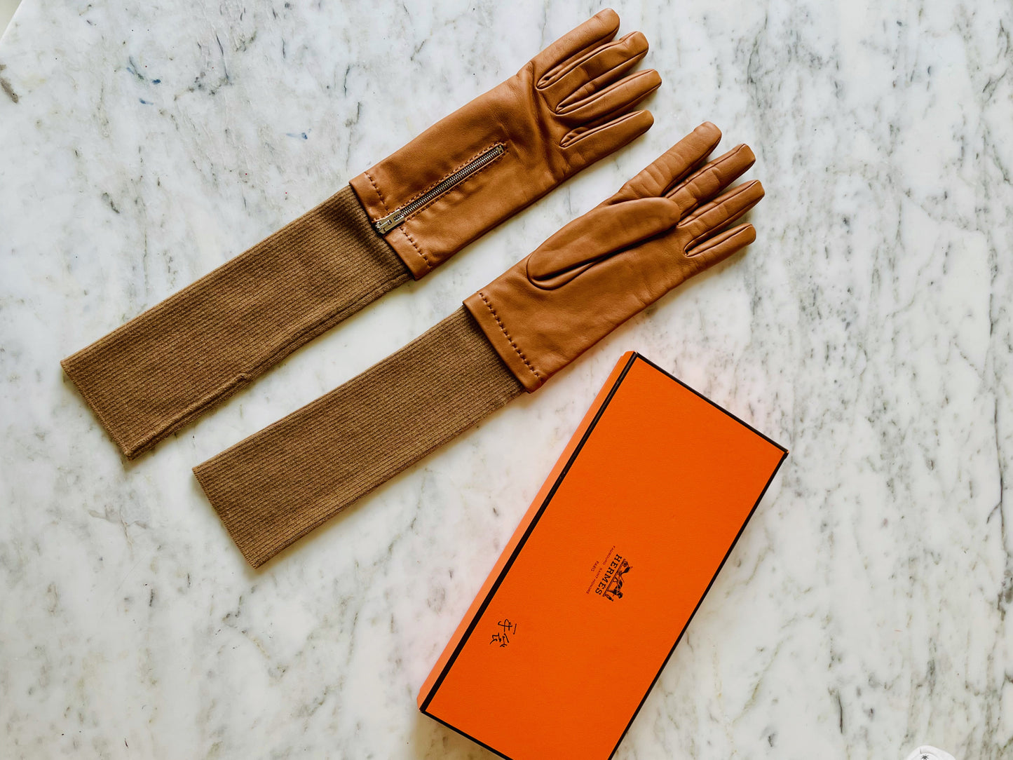 HERMÈS Gants en cuir