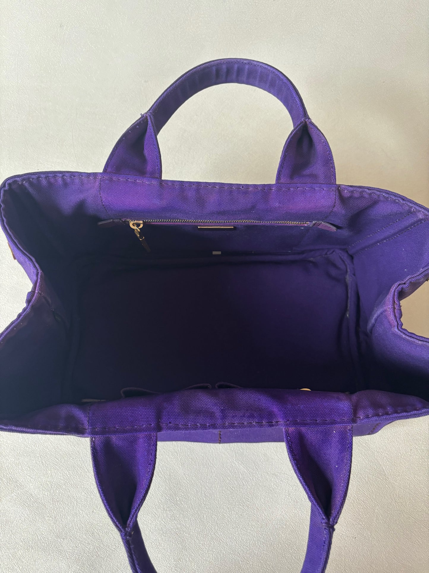PRADA Sac Canapa