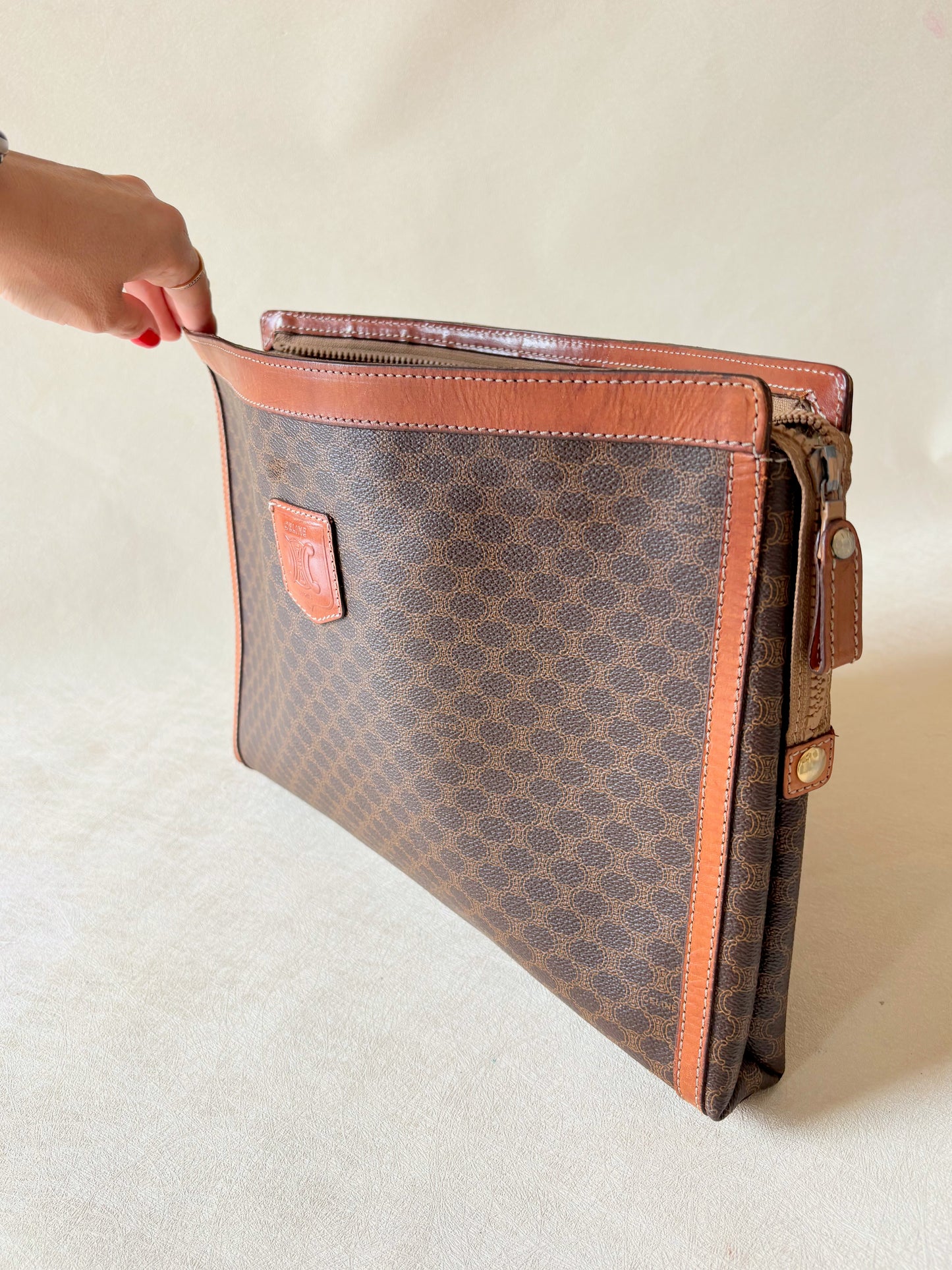 CÉLINE Pochette triomphe