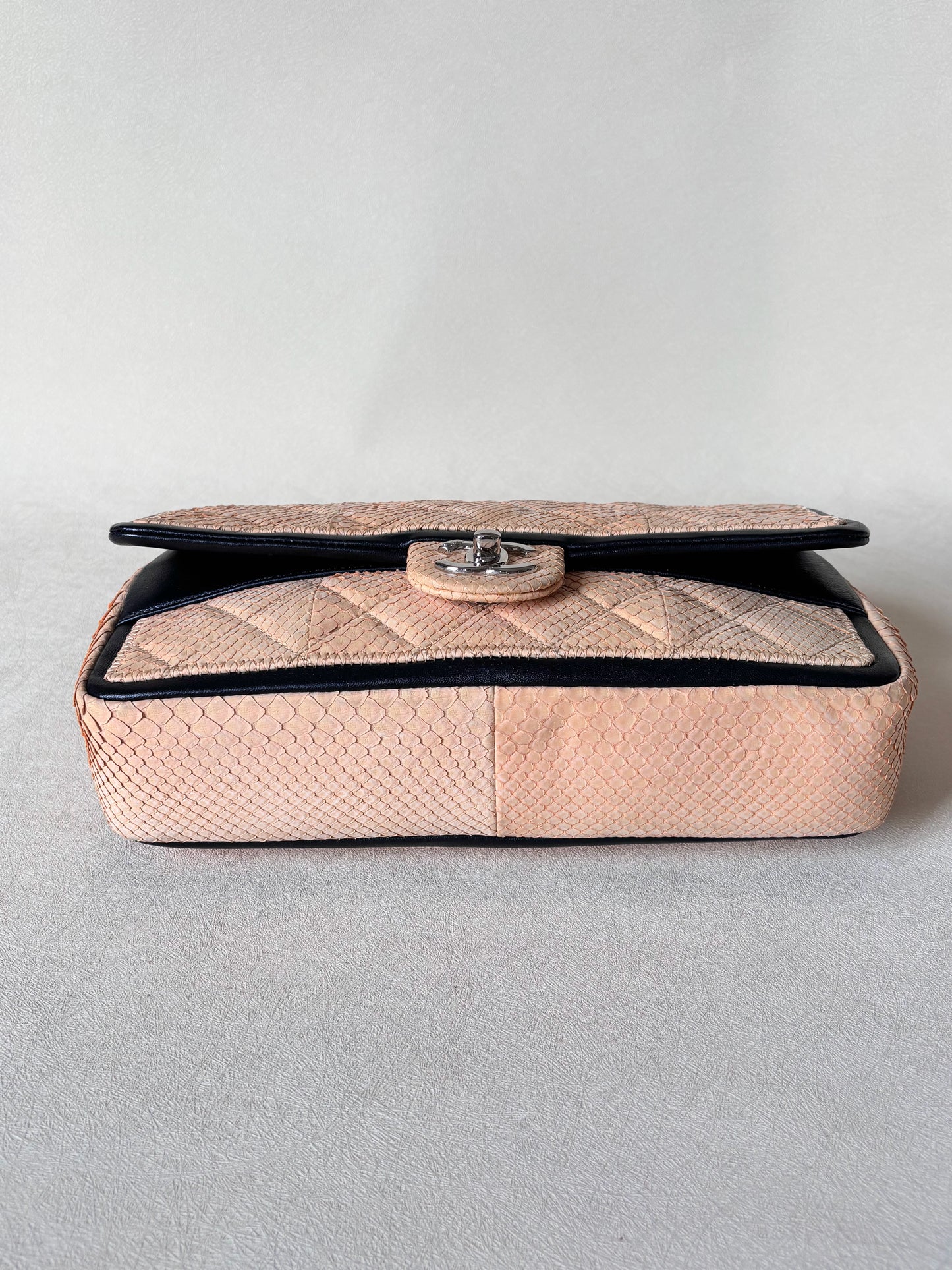 CHANEL Sac Timeless