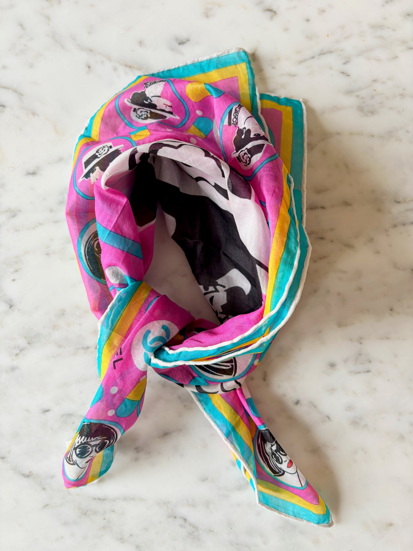 CHANEL Foulard en coton