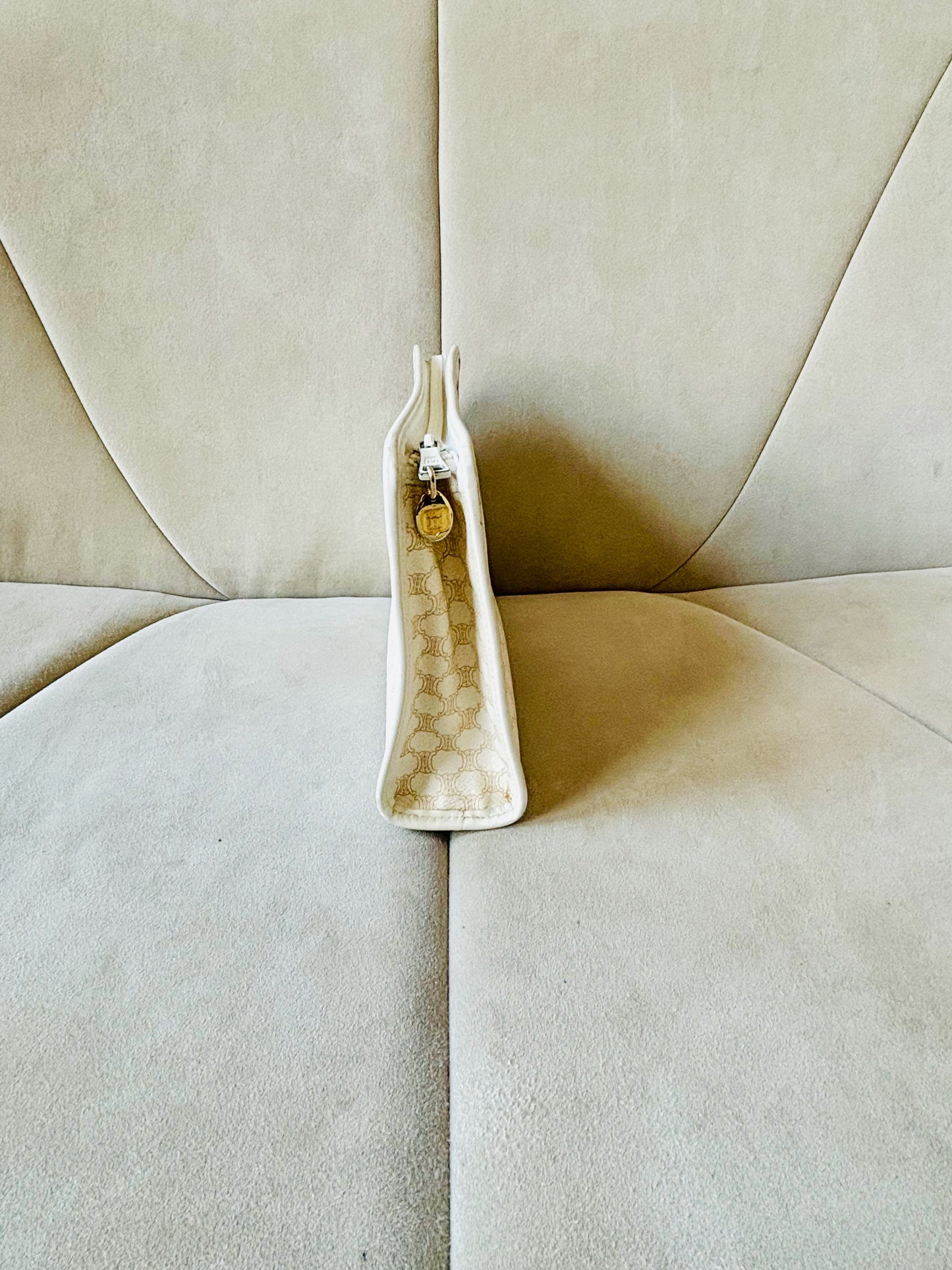 CÉLINE Pochette Triomphe