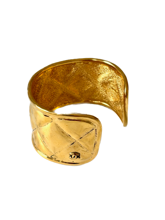 CHANEL Bracelet manchette circa 1980