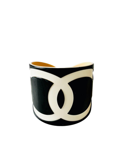 CHANEL Bracelet manchette