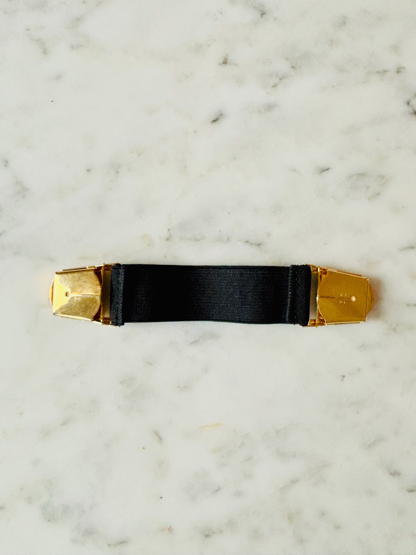 CHANEL Pince de veste