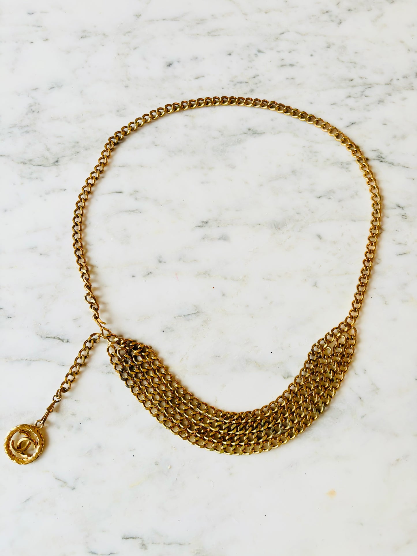 CHANEL Ceinture triple chaîne