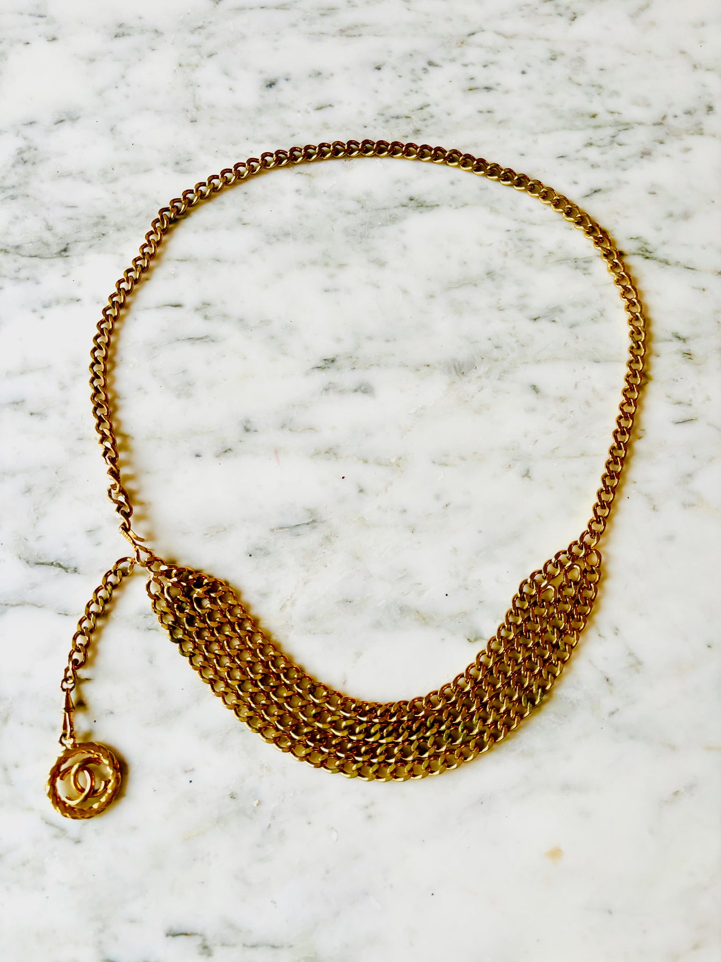 CHANEL Ceinture triple chaîne