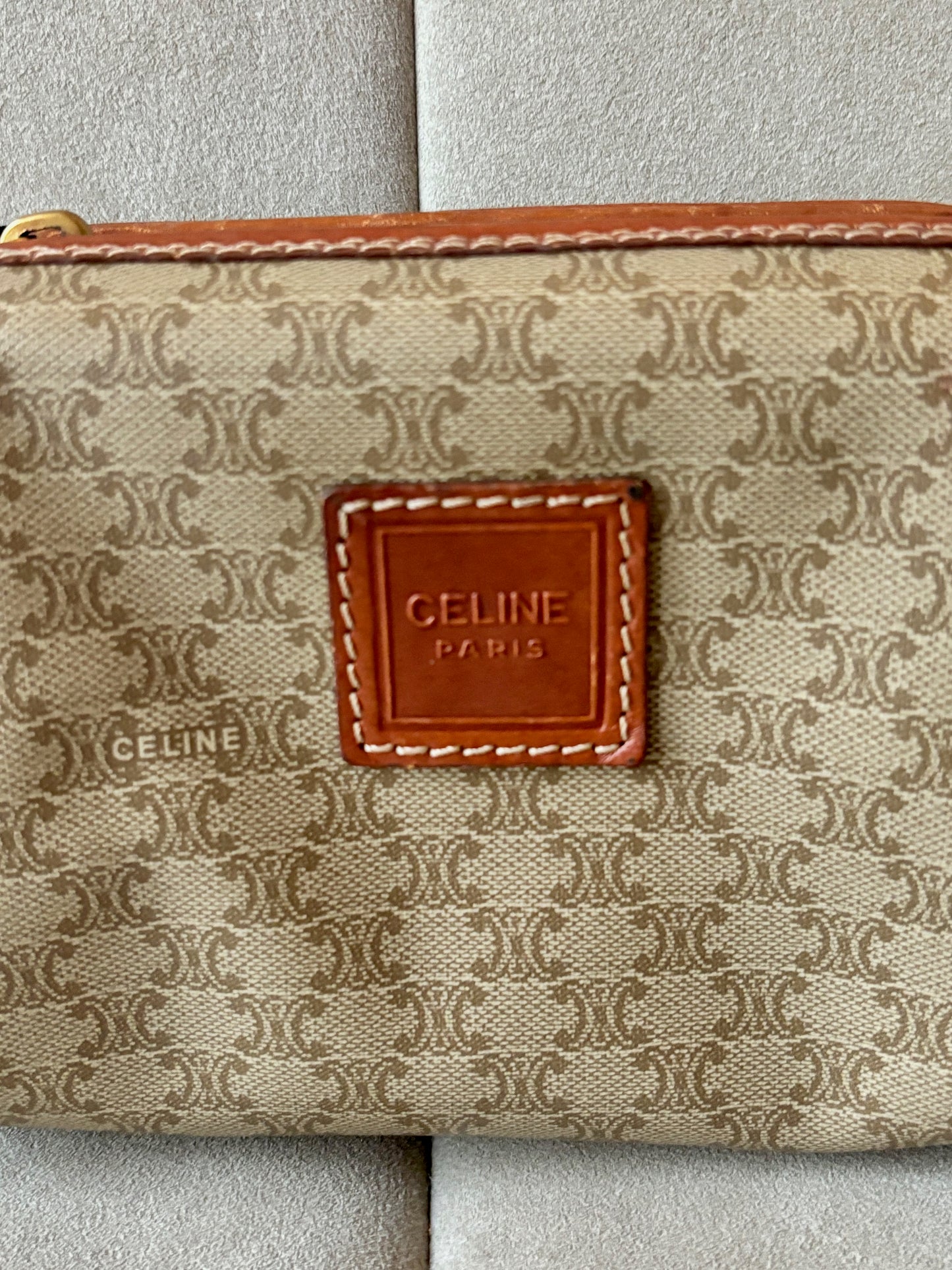CÉLINE Pochette Triomphe