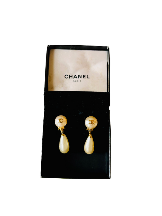 CHANEL Boucles d'oreilles