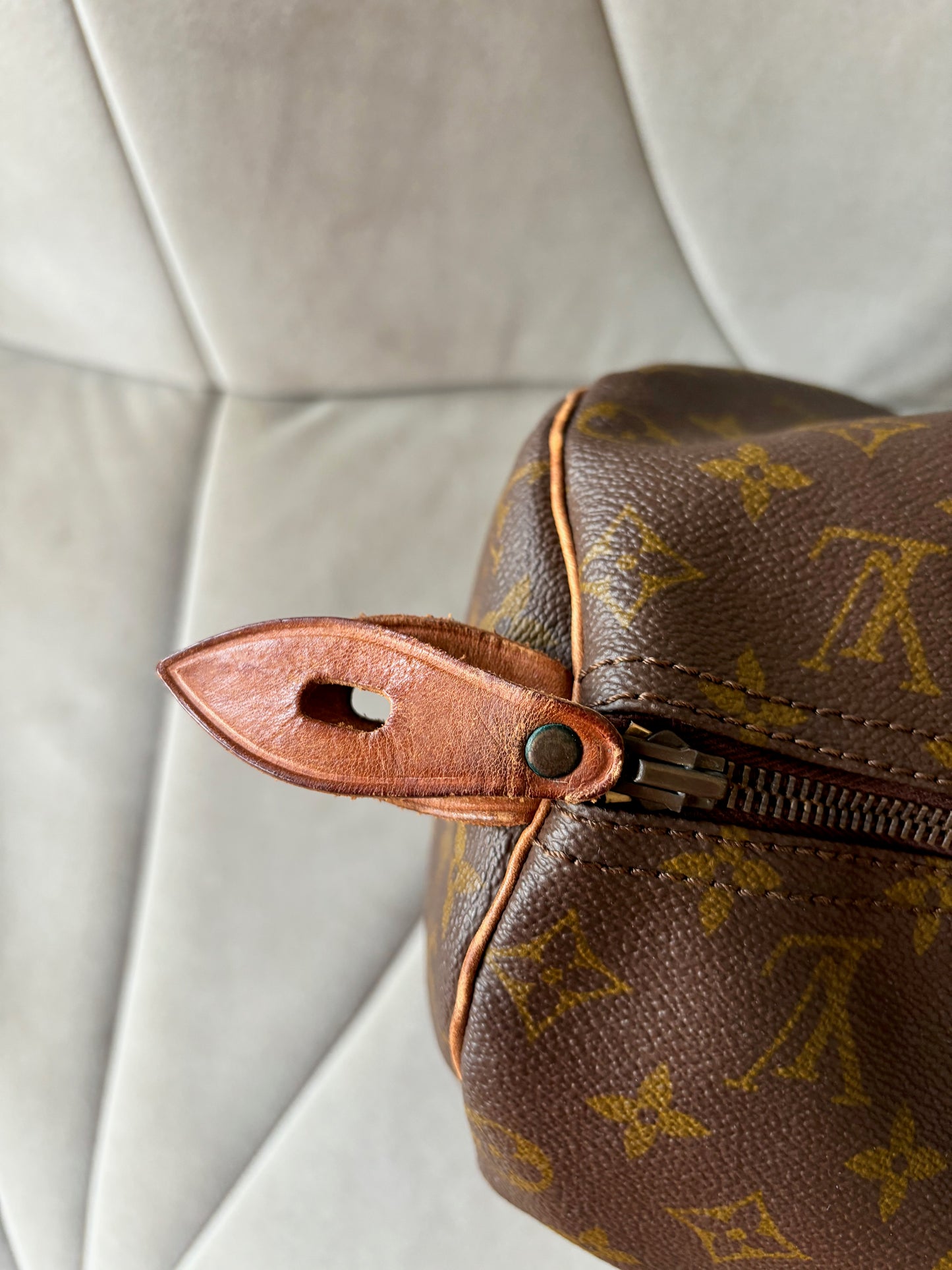 LOUIS VUITTON Speedy 40