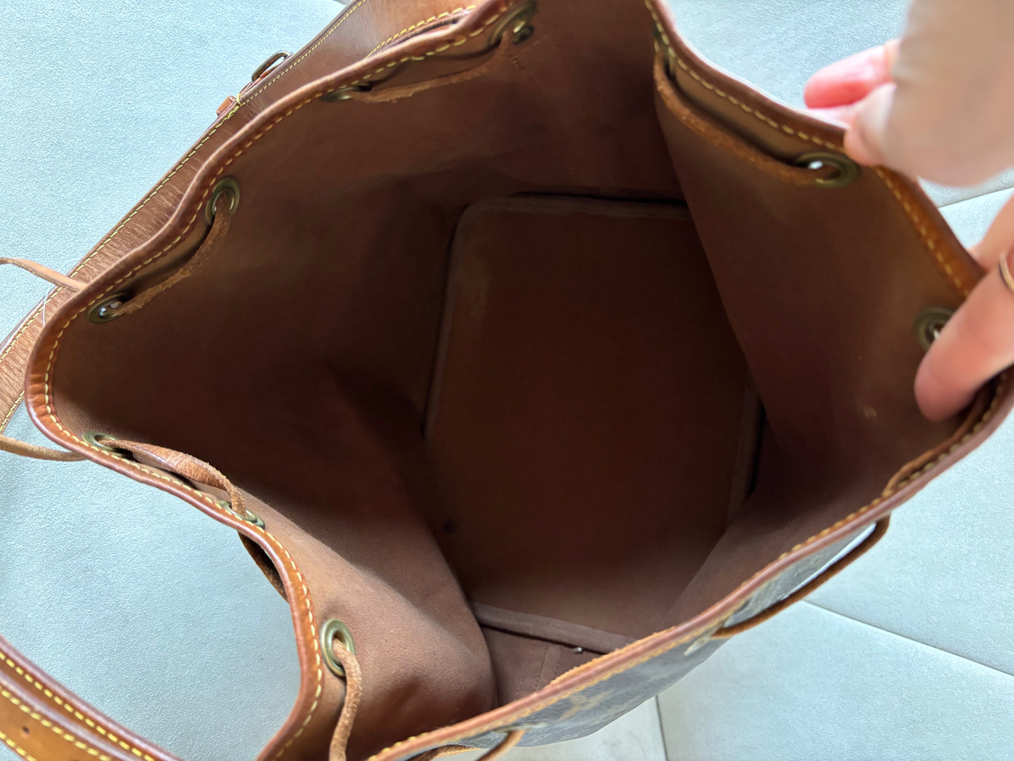 LOUIS VUITTON Sac Petit Noé