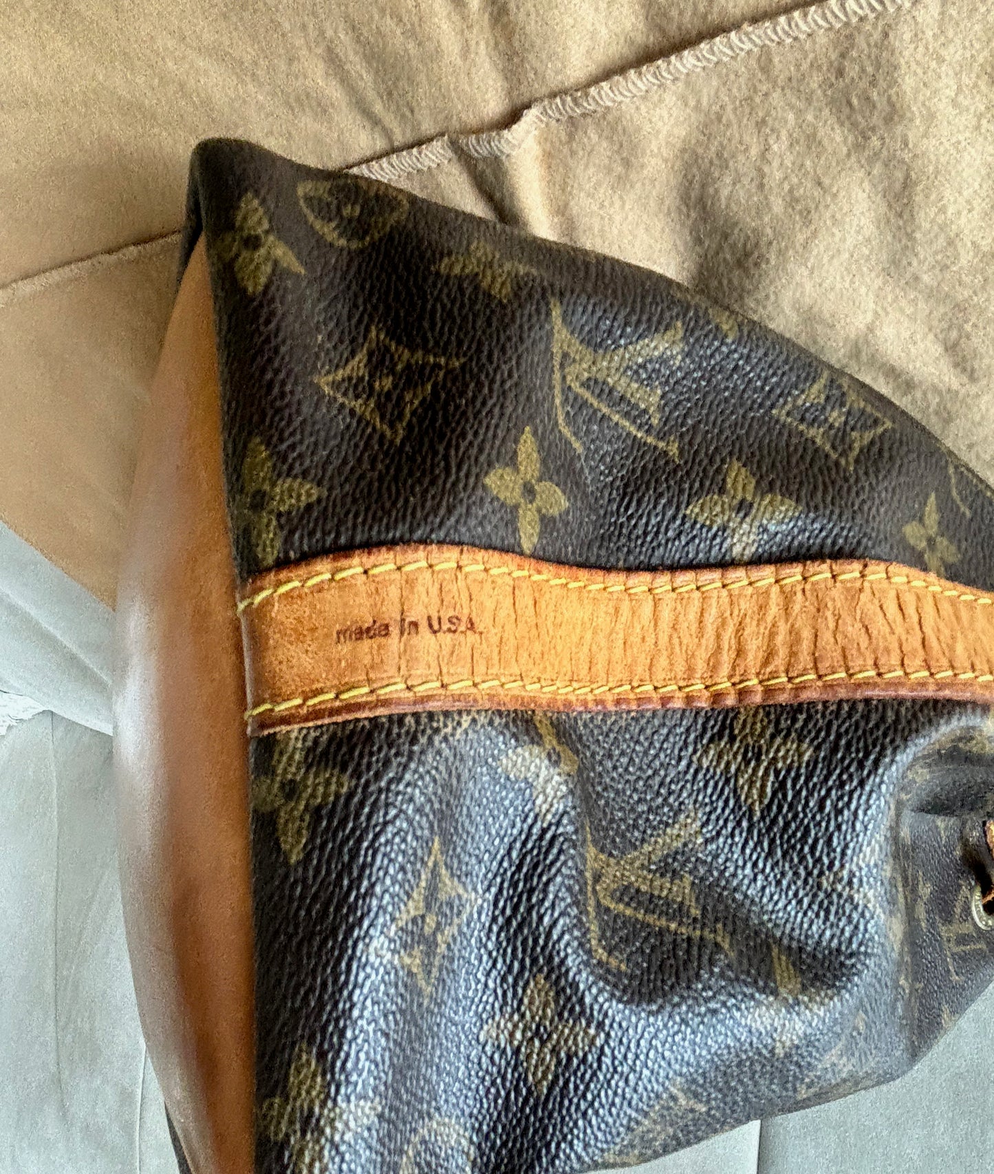 LOUIS VUITTON Sac Petit Noé