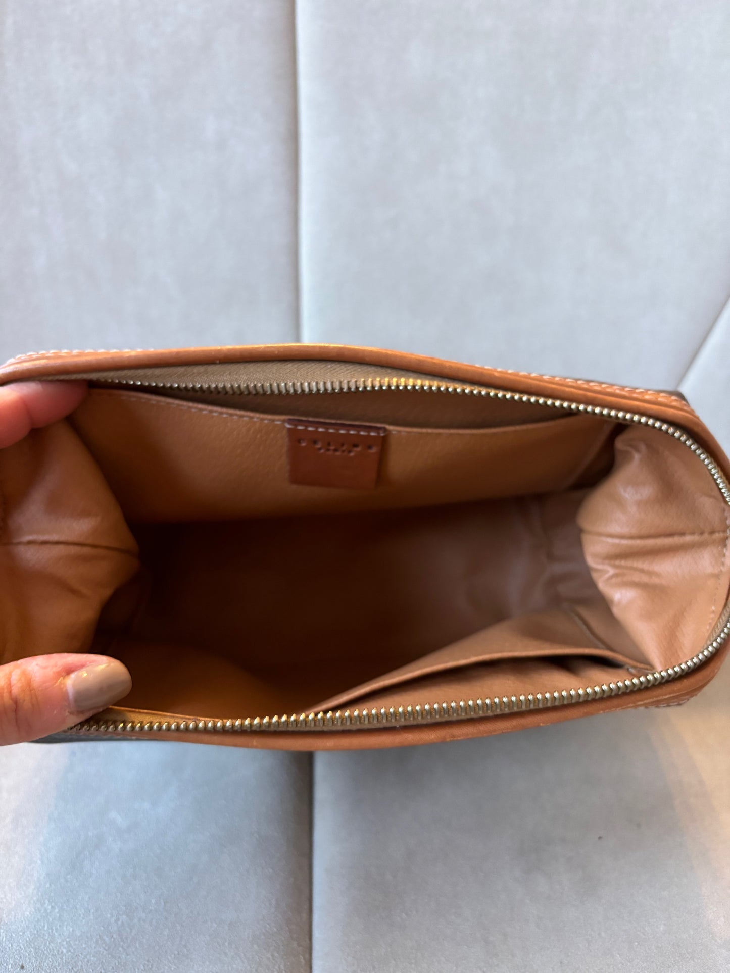 CÉLINE Pochette Triomphe