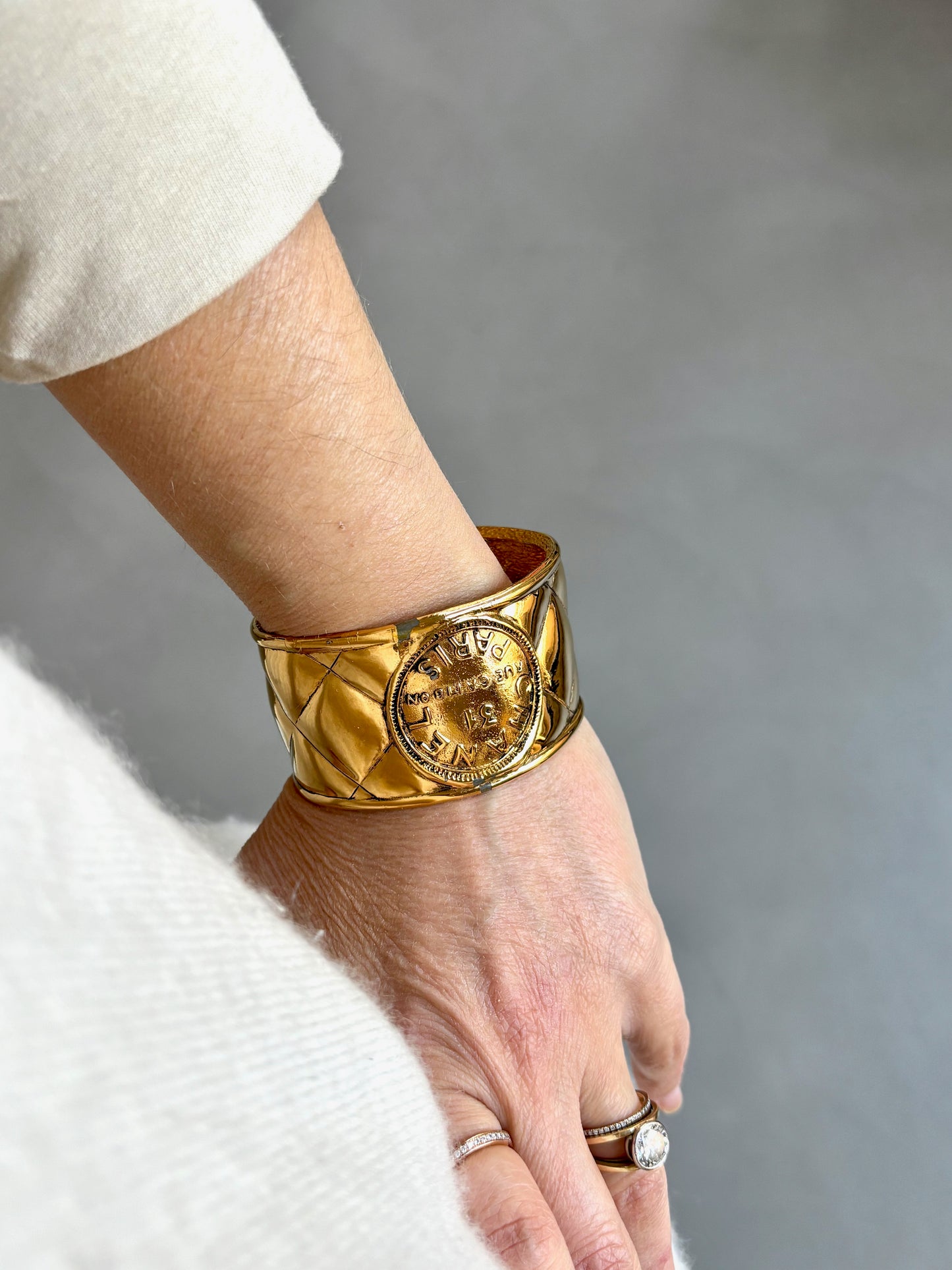 CHANEL Bracelet Manchette