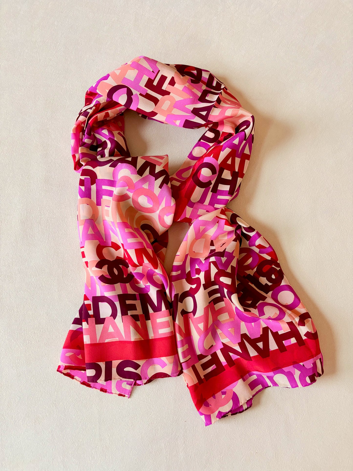 CHANEL Foulard en soie