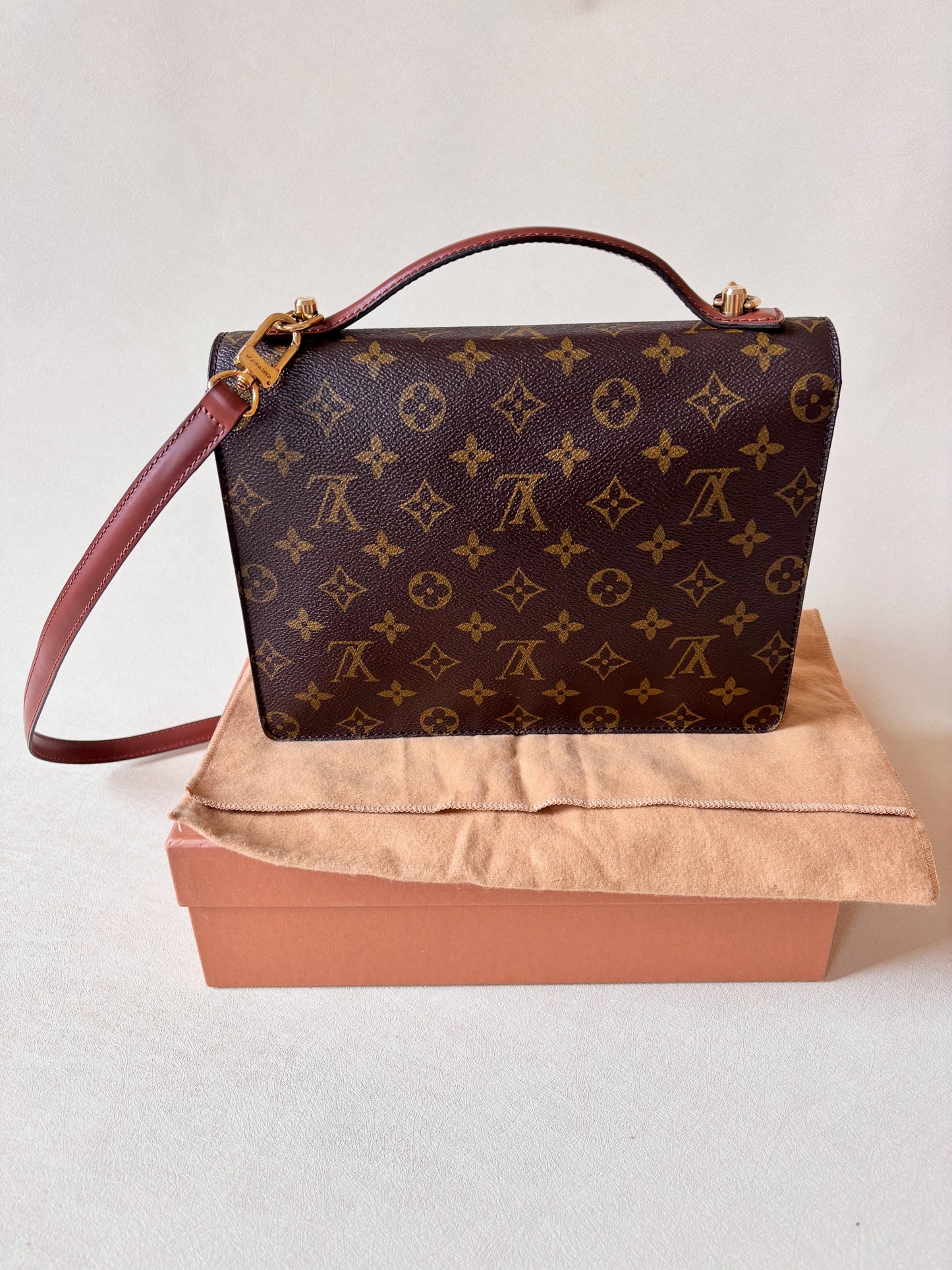LOUIS VUITTON Sac Monceau