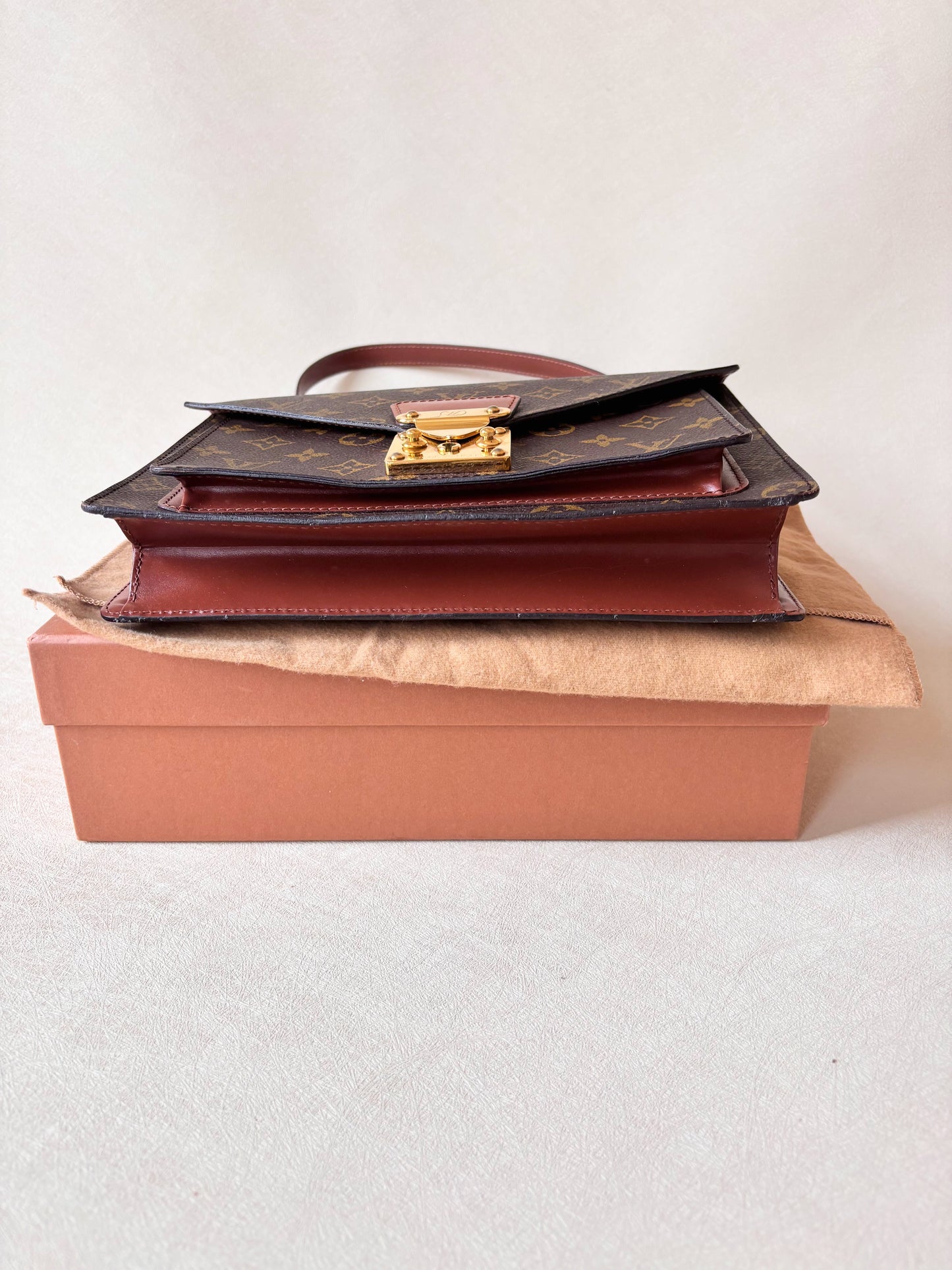 LOUIS VUITTON Sac Monceau