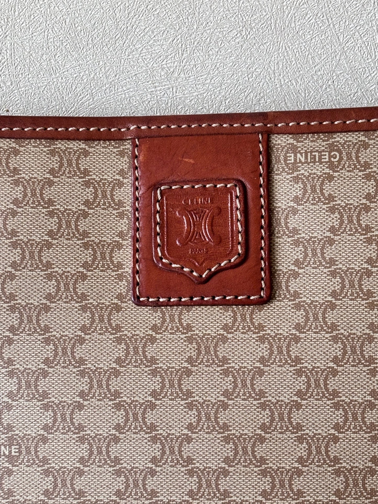 CÉLINE Pochette Triomphe