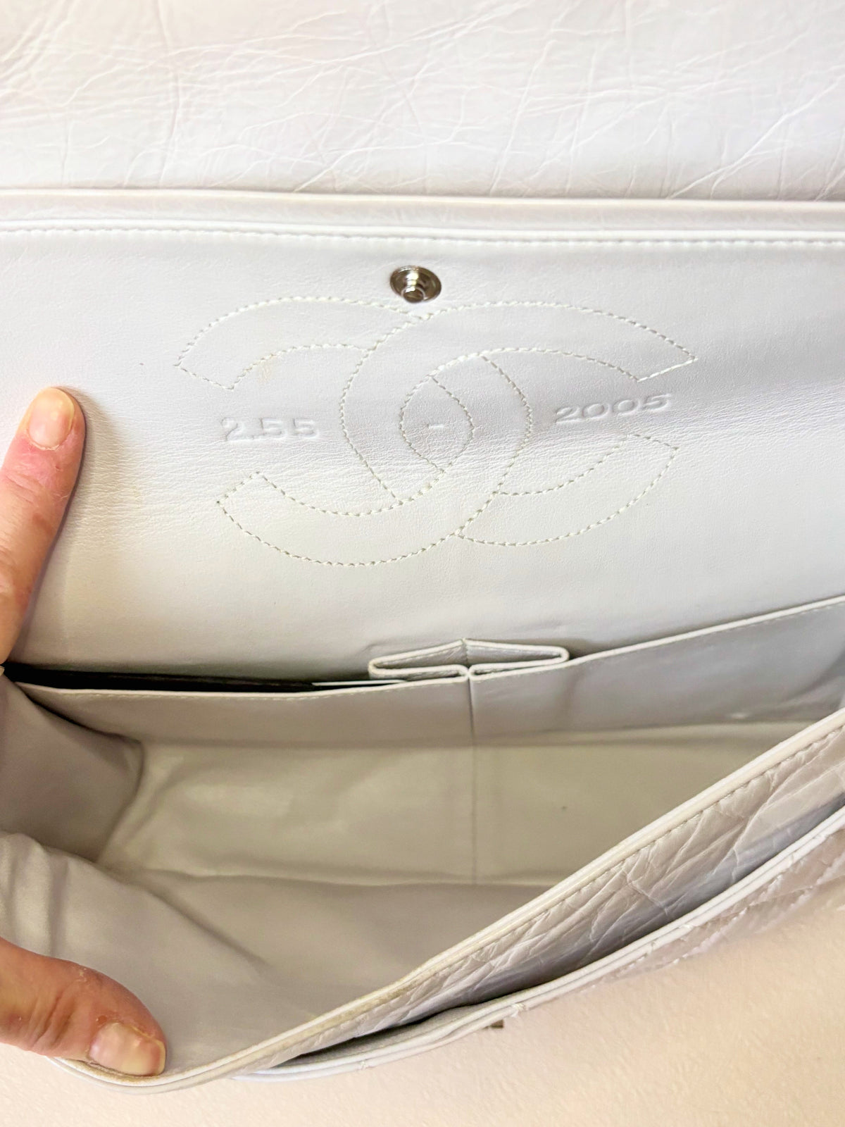 CHANEL Sac 2.55 Cuir blanc