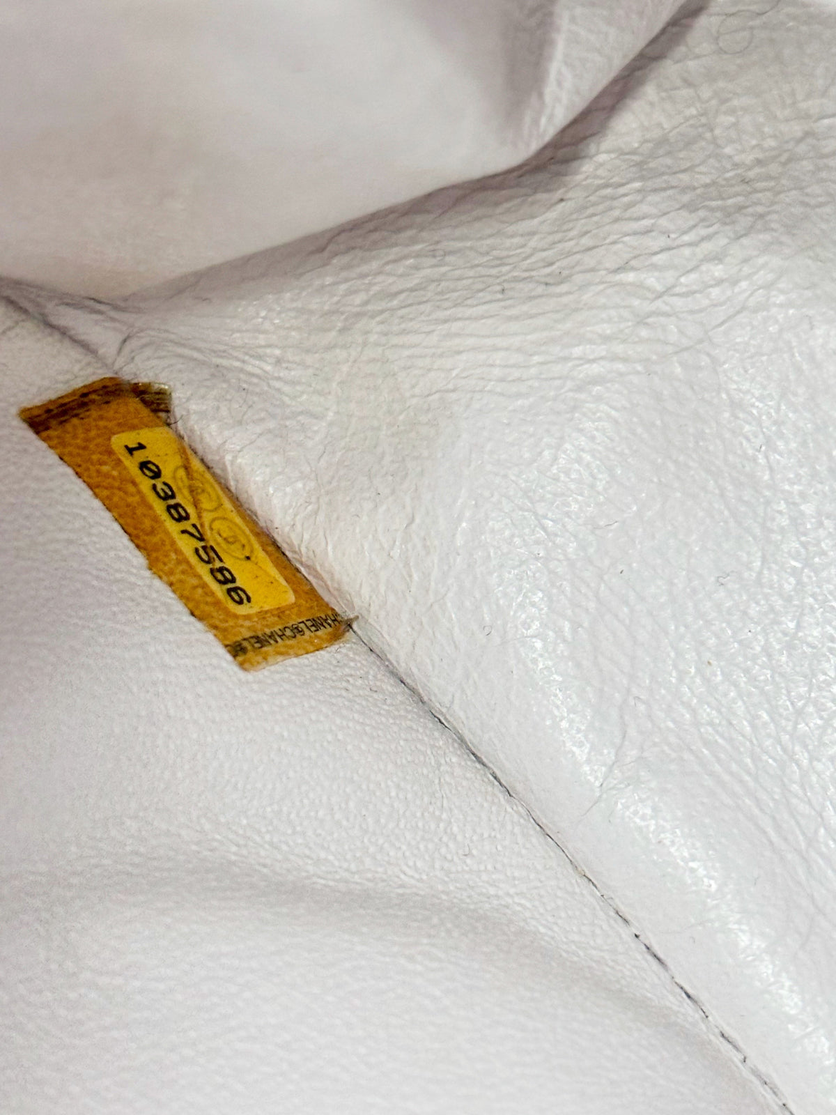 CHANEL Sac 2.55 Cuir blanc