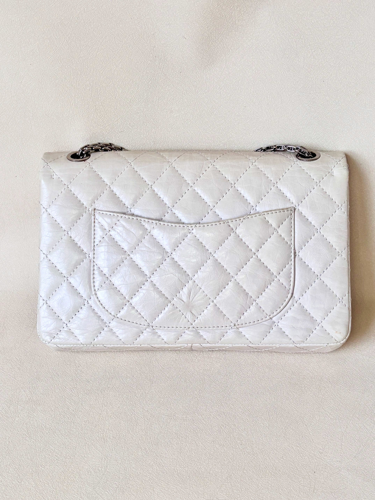 CHANEL Sac 2.55 Cuir blanc