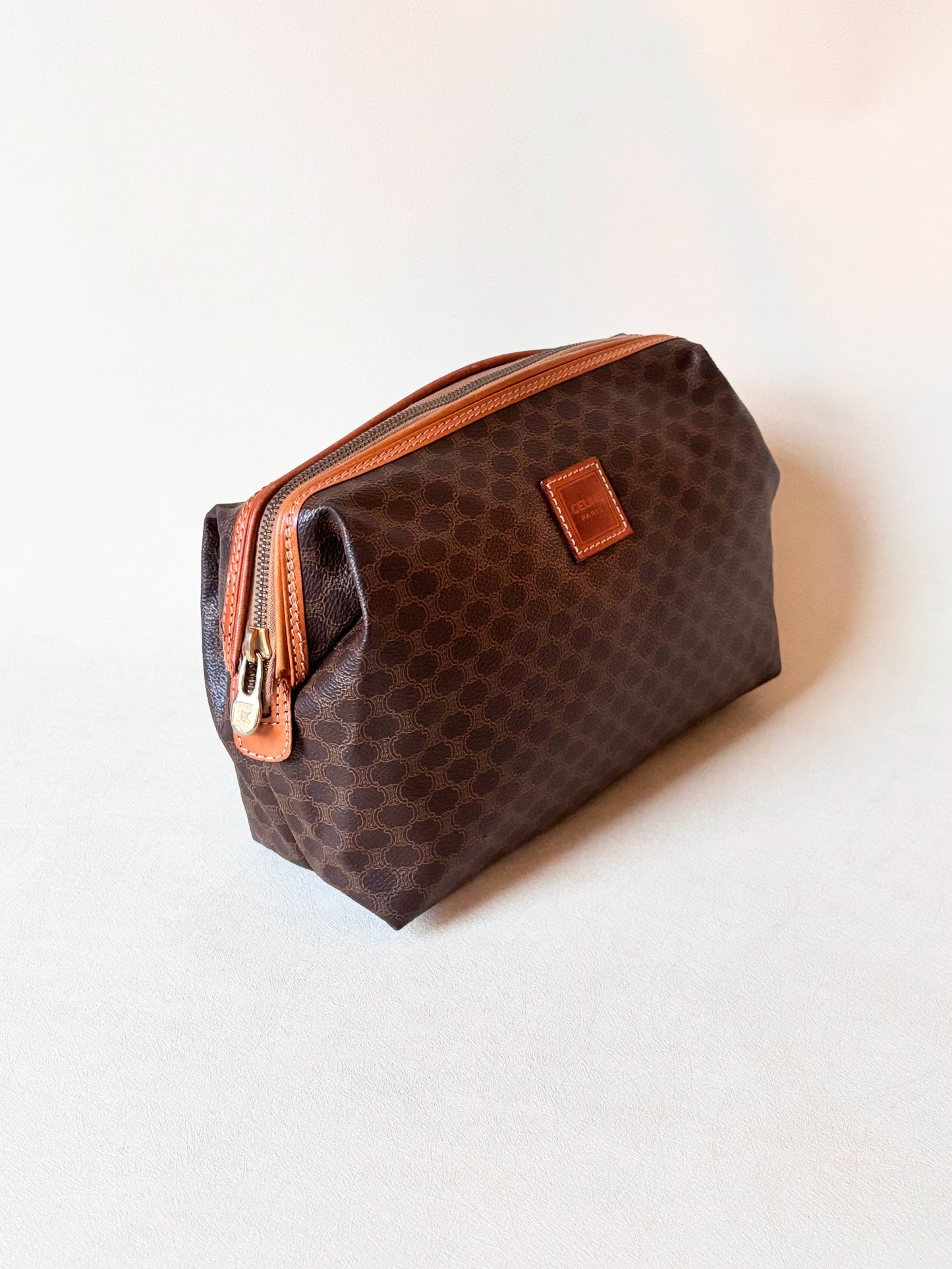 CÉLINE Pochette Triomphe