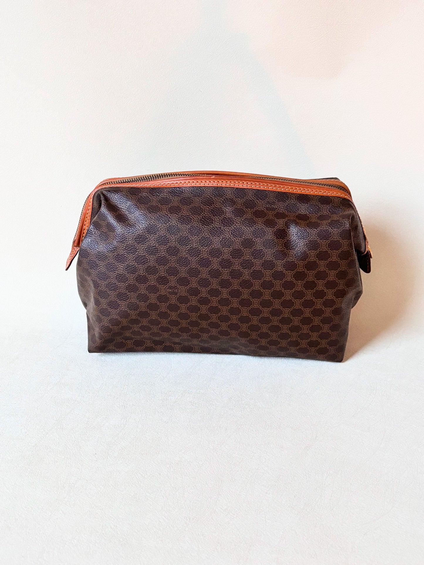 CÉLINE Pochette Triomphe