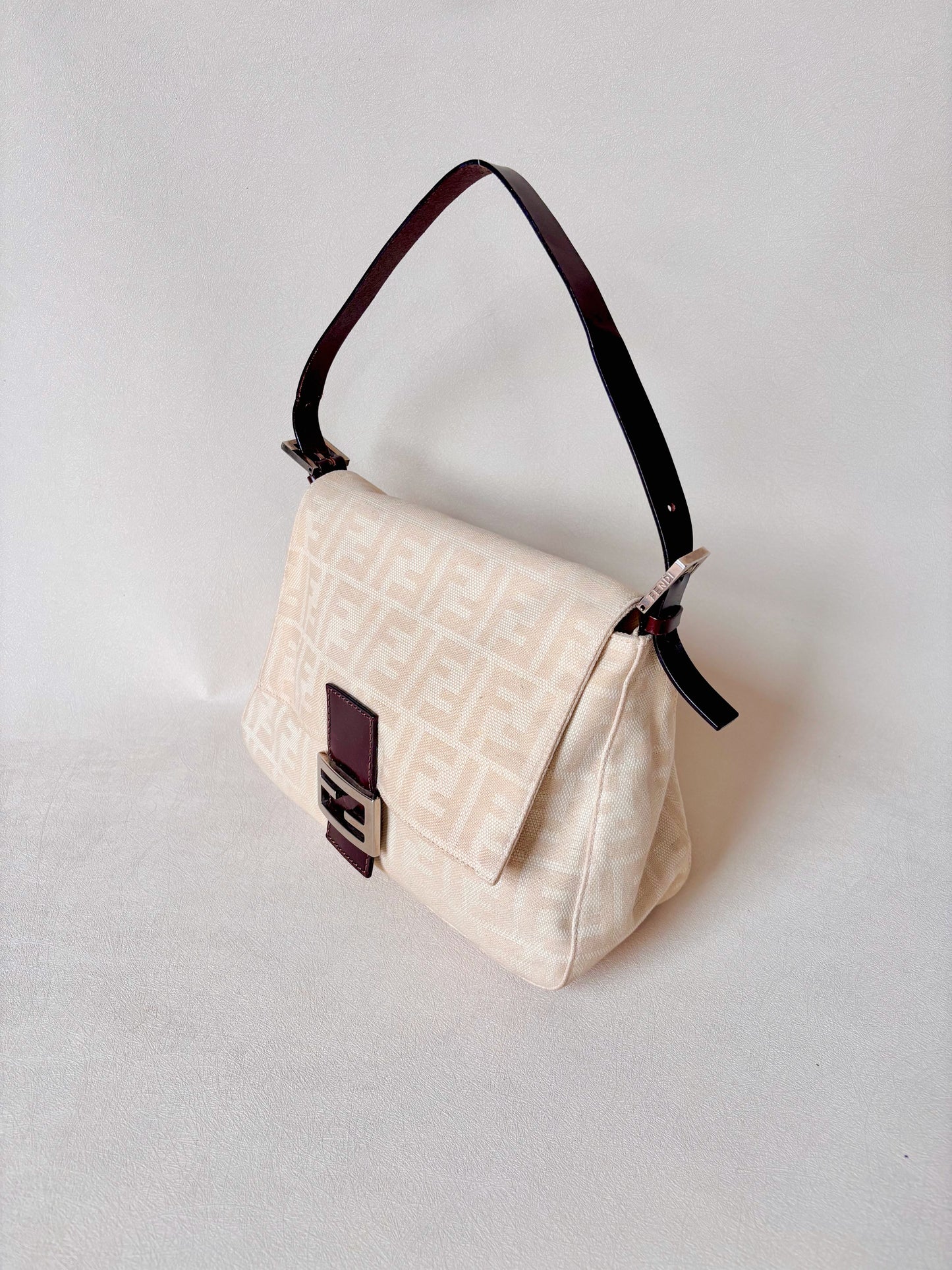 FENDI Sac Mamma Baguette