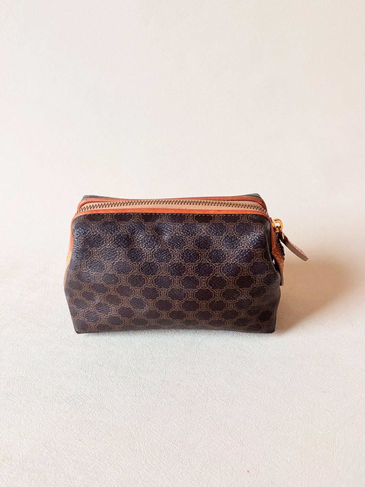 CÉLINE Pochette Triomphe
