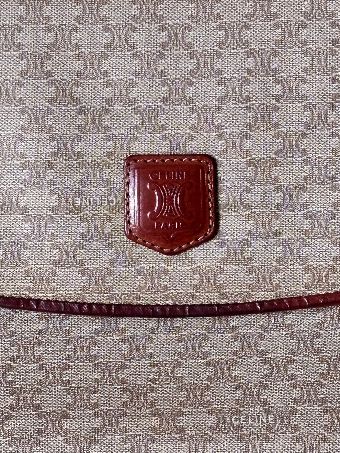 CÉLINE Pochette Triomphe